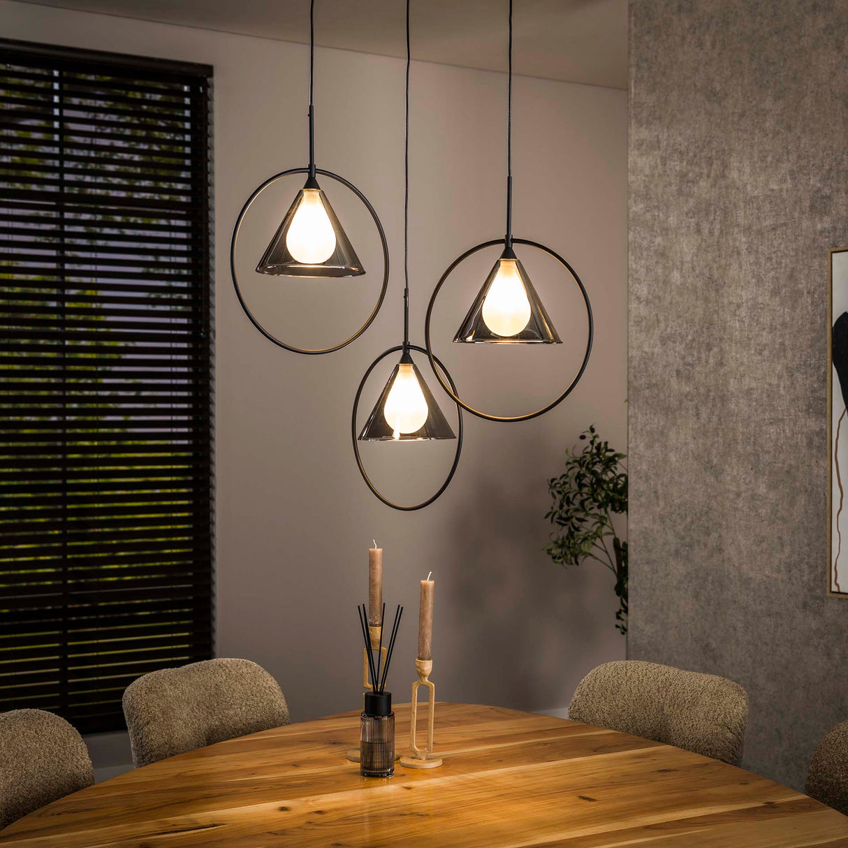 Lámpara colgante Niaz 3 luces pantalla cónica escalonada vidrio gris humo 