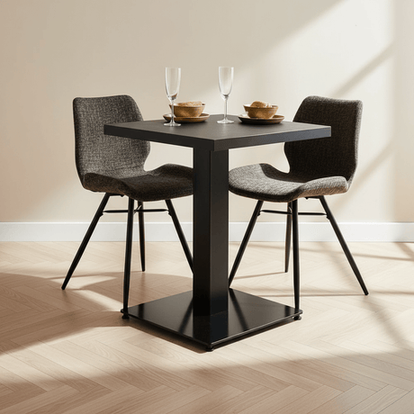 Mesa de bistró Robin cuadrada de melamina negra, foto atmosférica en un interior moderno