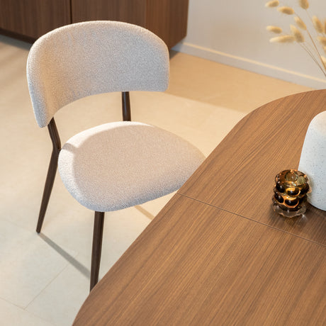 Silla de comedor Japandi Yura beige - estructura con acabado nogal