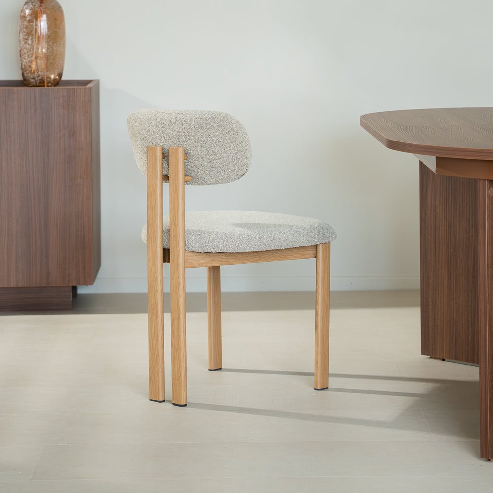 Eetkamerstoelen-Japandi Eetkamerstoel Miyo Bouclé Zandkleur - Eikenlook Frame-Dimehouse