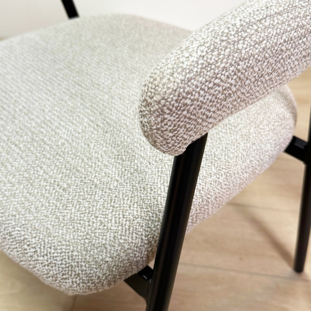 Silla de comedor Set de 4 Bouclé Beige Lisa - Marco Negro 