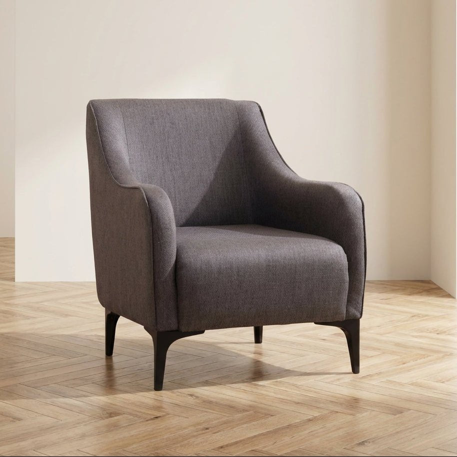 Sillón Belissimo gris oscuro foto atmosférica en un interior moderno