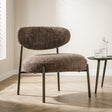 Sillón Nova Round Brown Fabric foto atmosférica en un interior moderno