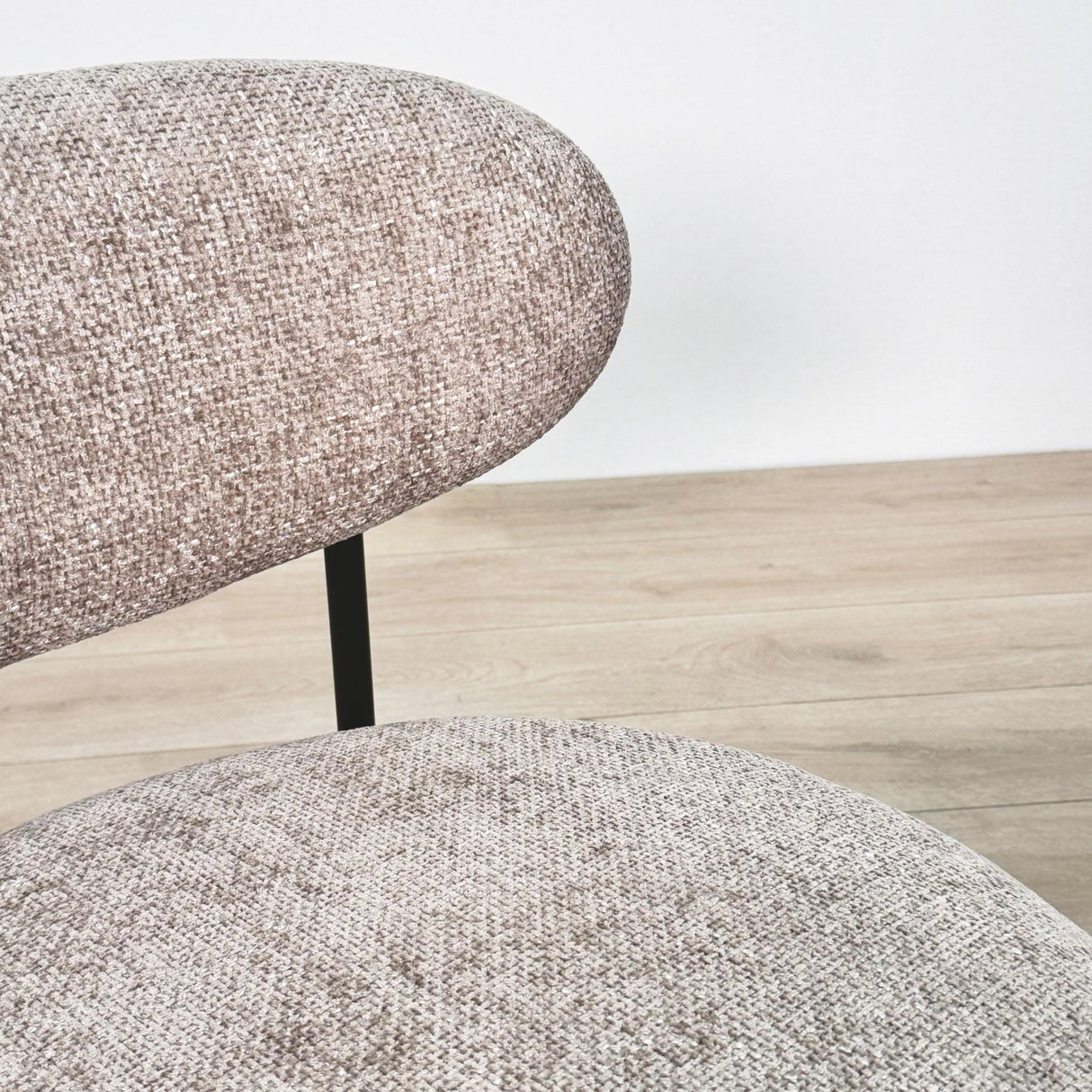 Sillón Nova Redondo – Tela de color arena 