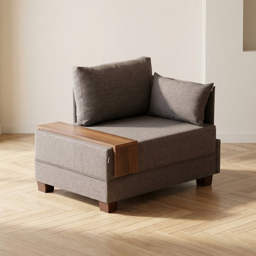 Sillón Right Fly Brown foto atmosférica en un interior moderno