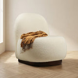 Sillón Tina Bouclet Foto atmosférica blanca en un interior moderno