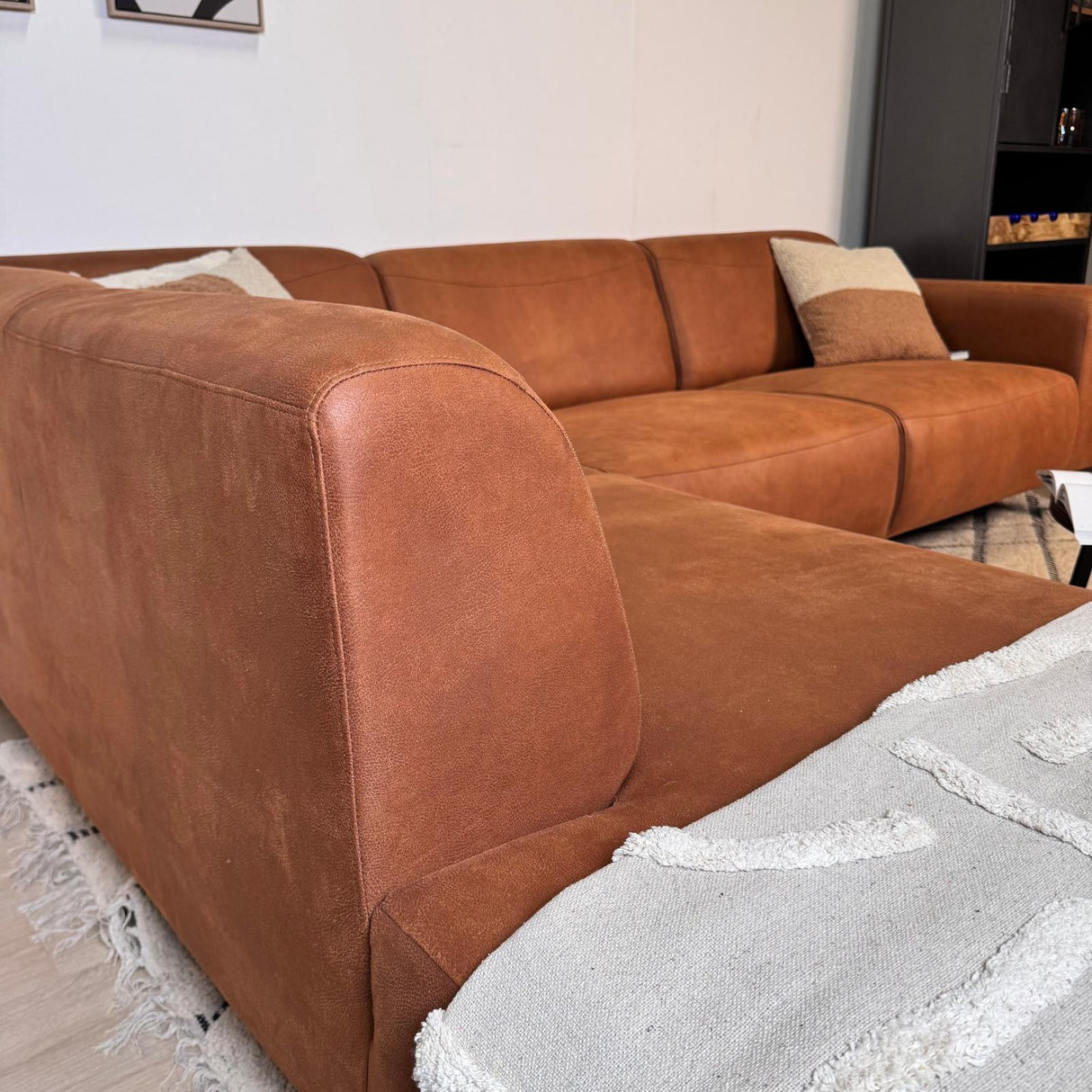 Banken - Industriële Hoekbank Ecoleer Cognac Barin - Links - Dimehouse