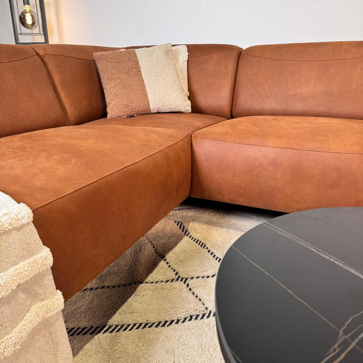 Banken - Industriële Hoekbank Ecoleer Cognac Barin - Links - Dimehouse