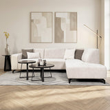 Sofá esquinero con chaise longue de chenilla beige Manon: foto atmosférica adecuada en un interior moderno