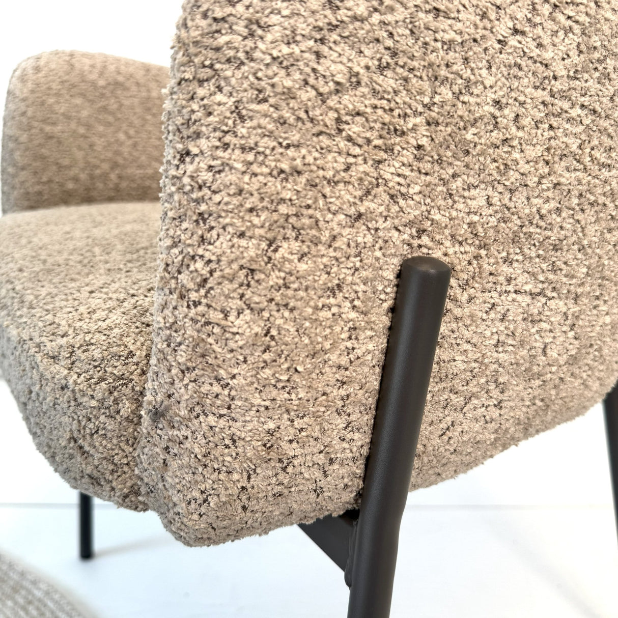 Silla de comedor Bouclé Beige - Japandi - formas redondas - Lola