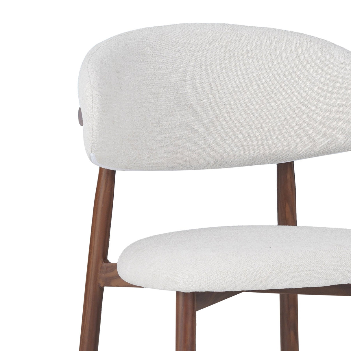 Silla de comedor Nalo con patas de nogal y asiento color marfil 