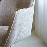 Silla de comedor Camiel Dimehouse Gris L x An x Al 62x61x54 Tela Detalle fotográfico atmosférico