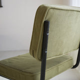 Silla de comedor Remo tejido canalé Dimehouse Verde L x An x Al 56x55x52 Tela acanalada Detalle fotográfico atmosférico