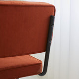Silla de comedor Remo tejido canalé Dimehouse Óxido L x An x Al 56x55x52 Tela acanalada Detalle fotográfico atmosférico