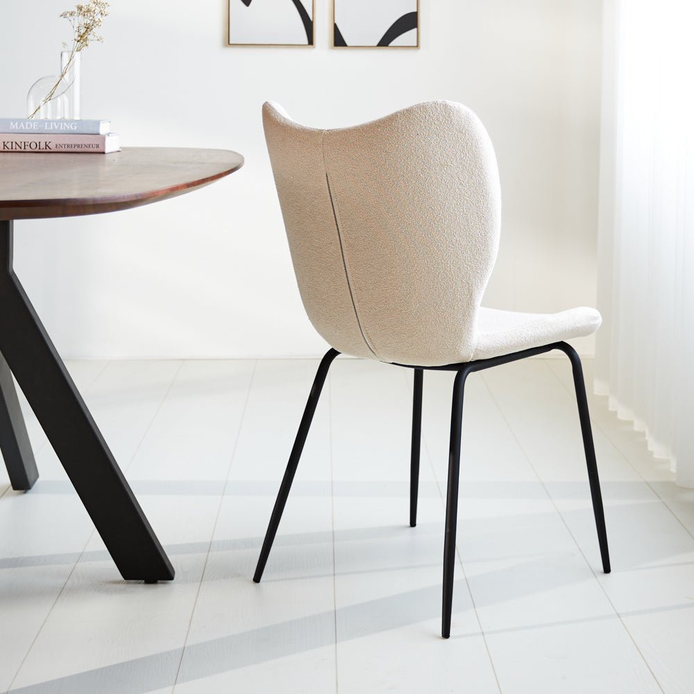 Silla de comedor Sia Dimehouse Vista posterior diagonal beige L x An x Al 72x55x51 Tela Foto atmosférica