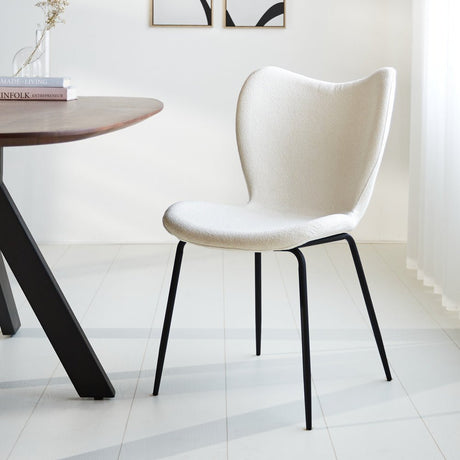 Silla de comedor Sia Dimehouse Blanco L x An x Al 72x55x51 Tela Vista frontal diagonal de fotografía atmosférica