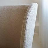 Silla de comedor Tess Dimehouse Beige L x An x Al 65x62x56 Tela Detalle fotográfico atmosférico