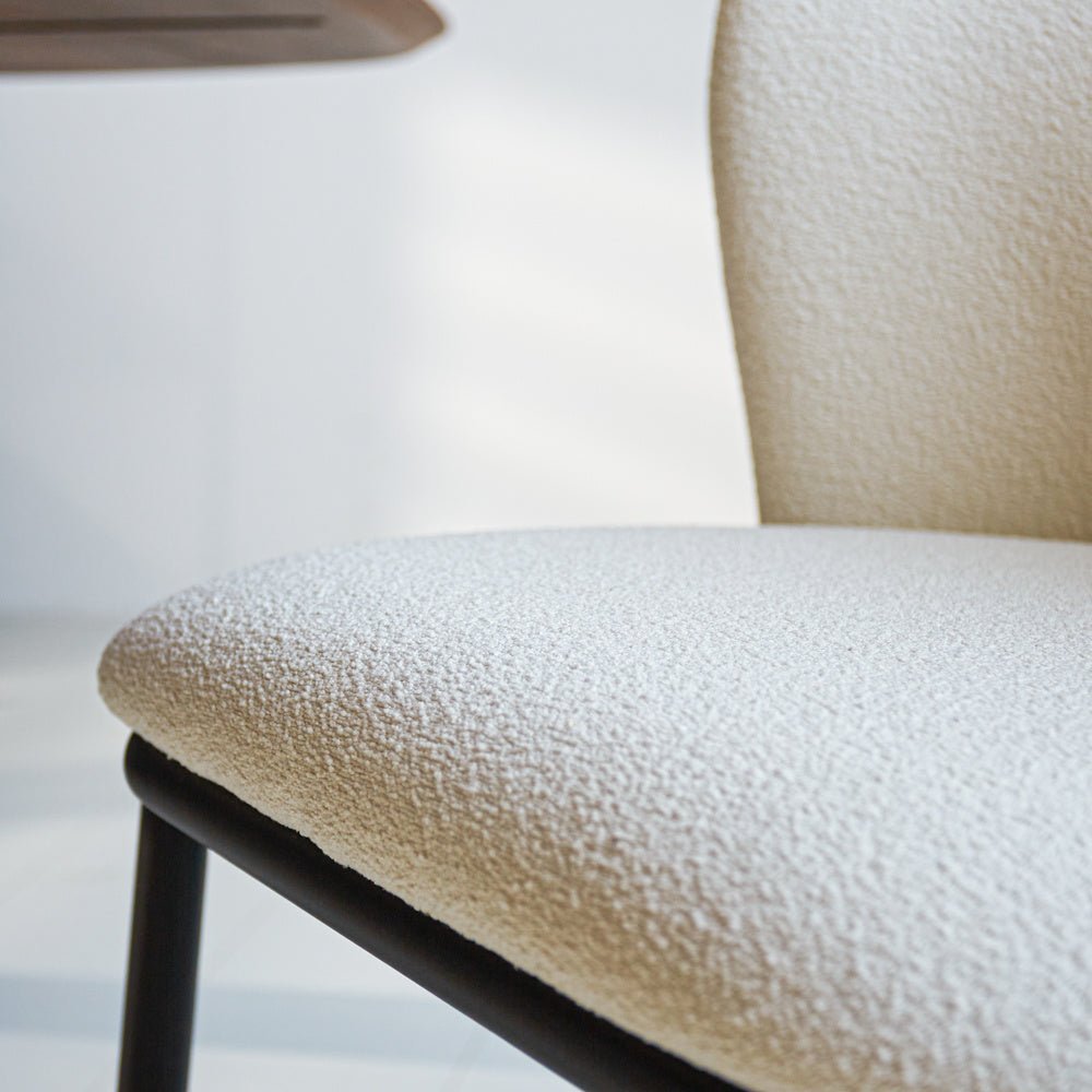 Silla de comedor Tess Dimehouse Blanco L x An x Al 65x62x56 Tela Atmósfera foto diferente