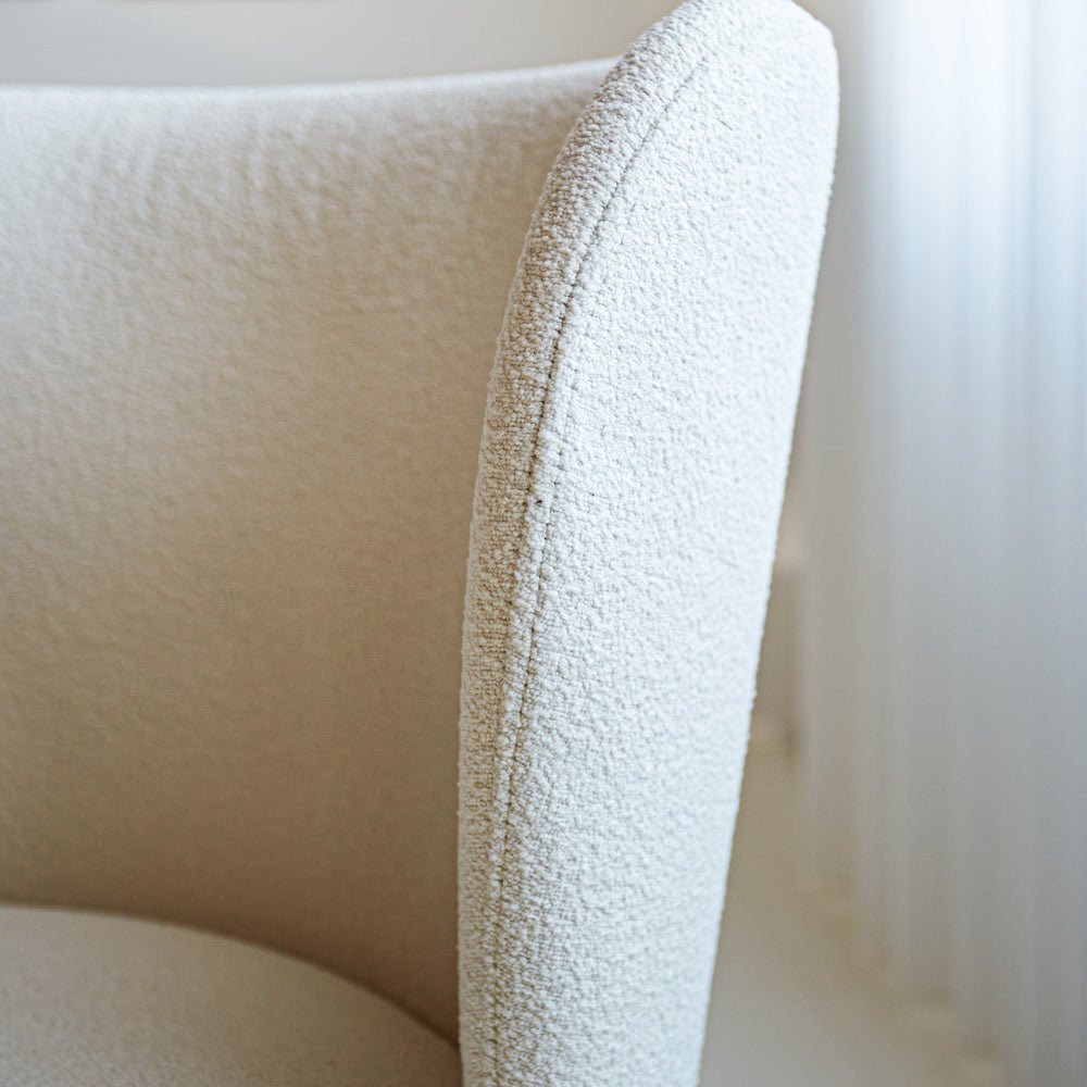 Silla de comedor Tess Dimehouse Blanco L x An x Al 65x62x56 Tela Detalle fotográfico atmosférico