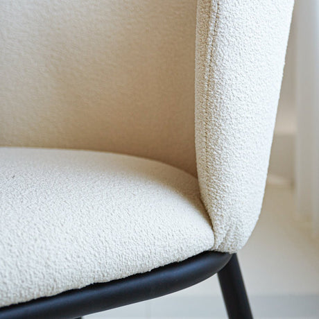 Silla de comedor Tess Dimehouse Blanco L x An x Al 65x62x56 Tela Detalle fotográfico atmosférico