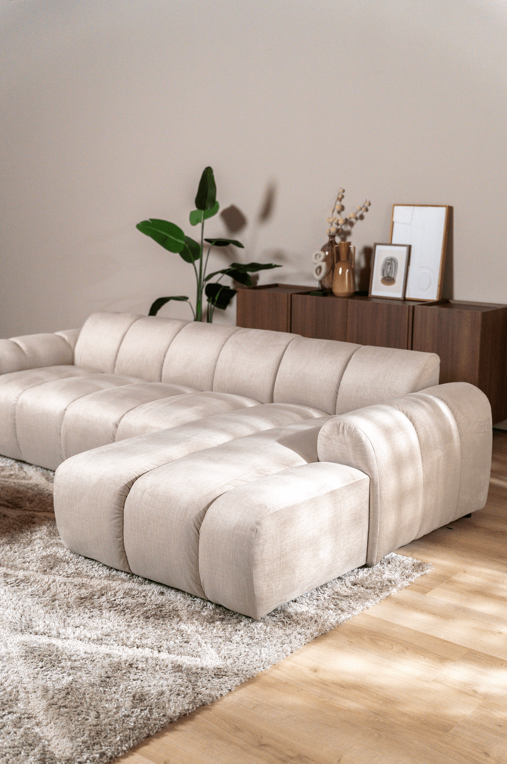 Sofás-Sofá rinconera con salón tejido textura terciopelo beige - rayas - derecha - Brix-Dimehouse