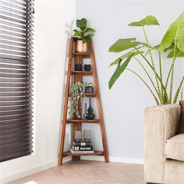 Estante esquinero Jess DH Interior Acacia L x An x Al 135x50x12 Madera de acacia Fotografía atmosférica vista frontal en diagonal