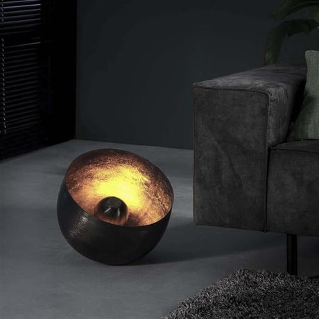 Lámpara de mesa Basel DH Interior negro L x An x Al 52x51x51 Níquel Foto atmosférica vista frontal en diagonal