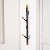 Perchero Taf Dimehouse Negro, Marrón L x An x Al 51x31x23 Metal Vista frontal en diagonal Foto atmosférica