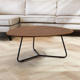 Mesa de centro Zoë Nogal Dimehouse Marrón LxAnxAl 91x82x23 Madera de mango Vista frontal diagonal de la foto atmosférica.