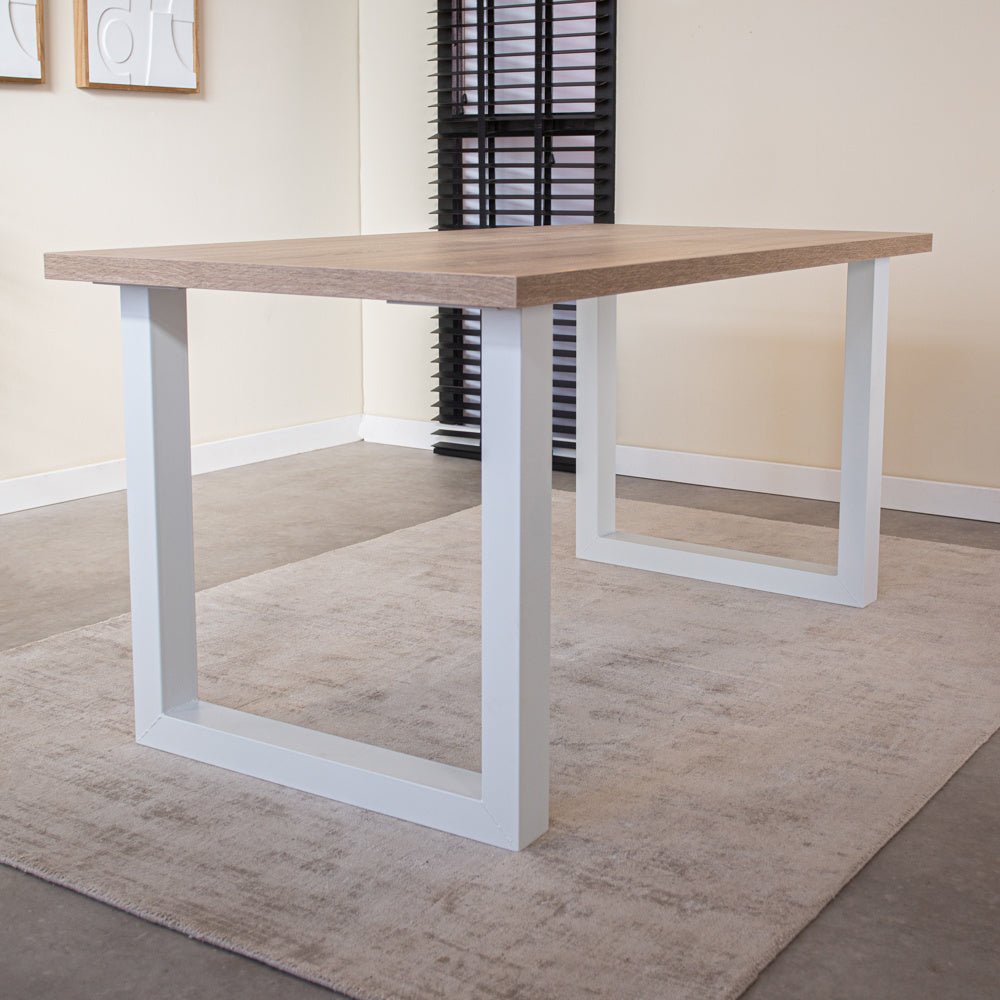 Tablero de mesa Lenzo Robson Roble Dimehouse Vista frontal diagonal marrón L x An x Al 192x103x7 melamina Foto atmosférica