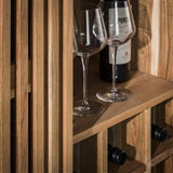 Vinoteca Monja DH Interior Acacia L x An x Al 130x88x52 Madera de acacia Detalle fotográfico atmosférico